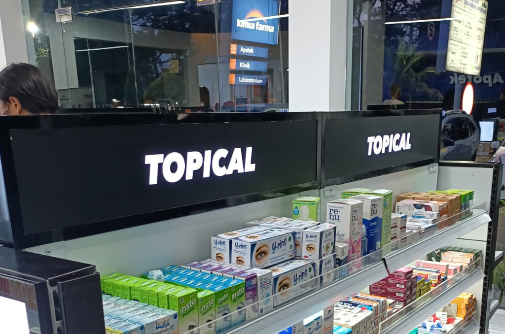 porto display signage kimia farma