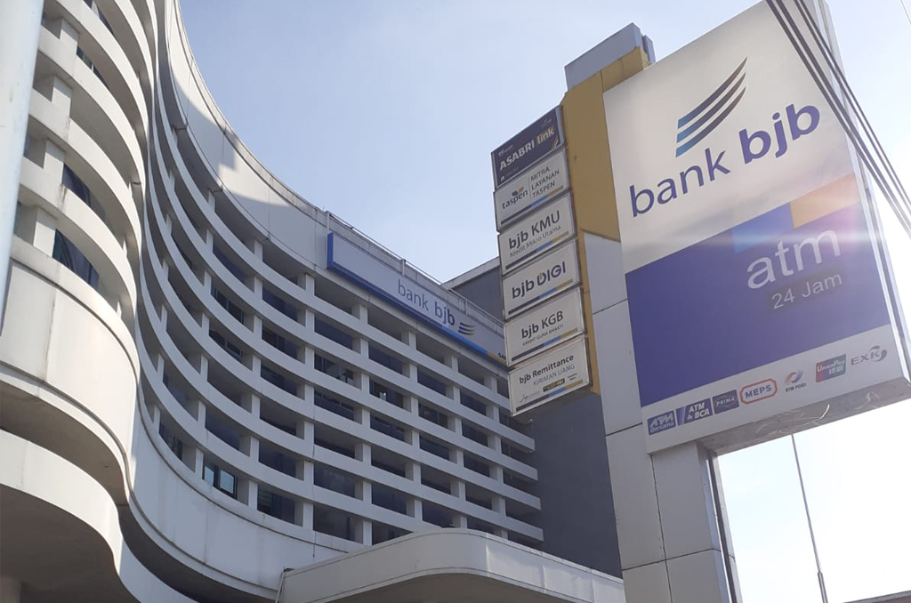 porto neonbox bank bjb