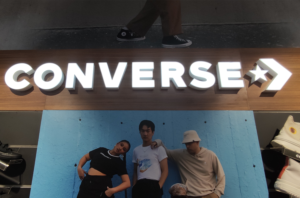 potfolio huruf timbul converse